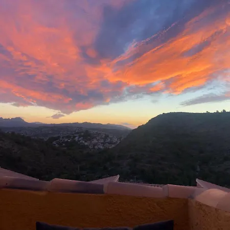 Tranquility, Sun, Breathtaking Views & 7 Minutes Drive To Sea