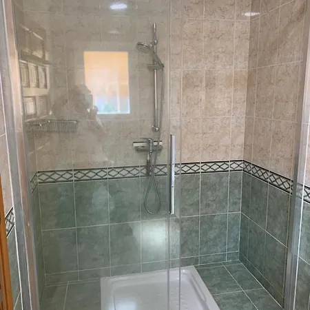 Tranquility, Sun, Breathtaking Views & 7 Minutes Drive To Sea Apartman *