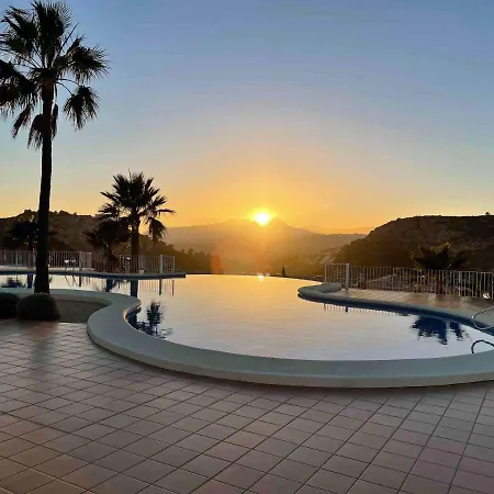 Tranquility, Sun, Breathtaking Views & 7 Minutes Drive To Sea * Benitatxell