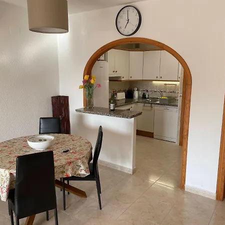 Tranquility, Sun, Breathtaking Views & 7 Minutes Drive To Sea Apartman Benitachell