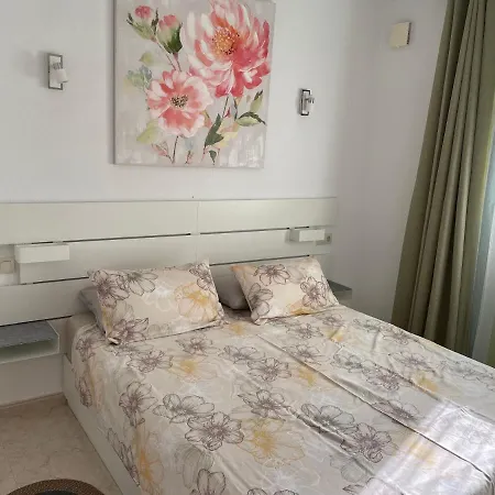 Tranquility, Sun, Breathtaking Views & 7 Minutes Drive To Sea Apartment *